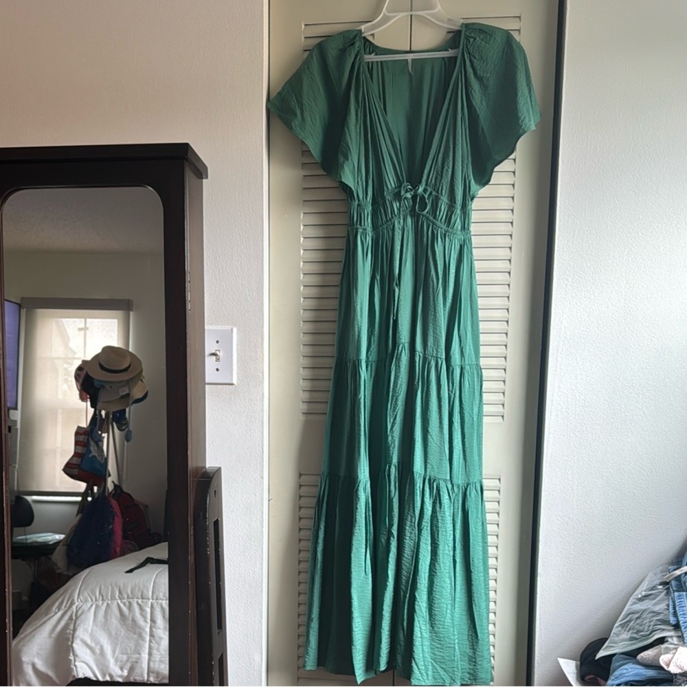 Green Maxi Dress deep cleavage